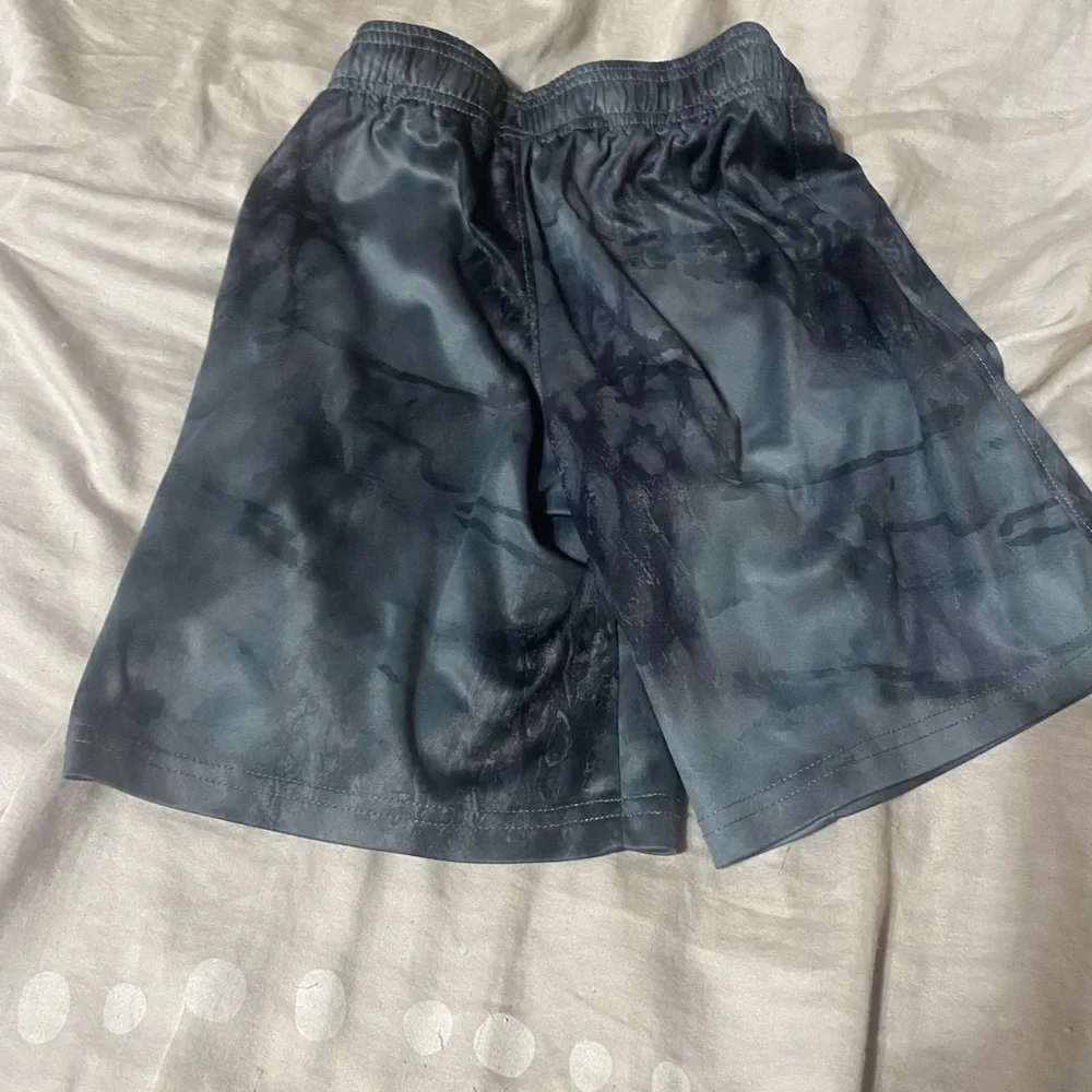 Under‎ Armour Kids Charcoal Gray Shorts